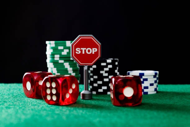 dolar Featured Games carousel showing Champions League and Liga 1 fixtures